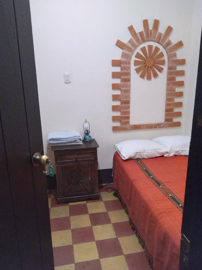 Hotel Acatenango Inn Antigua Bagian luar foto
