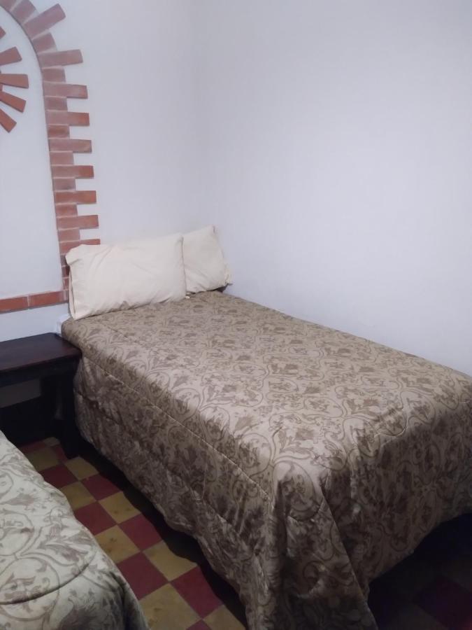 Hotel Acatenango Inn Antigua Bagian luar foto
