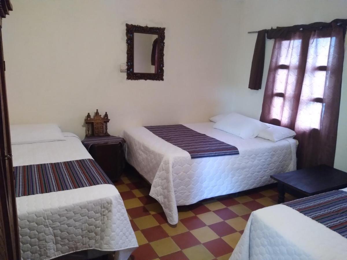 Hotel Acatenango Inn Antigua Bagian luar foto