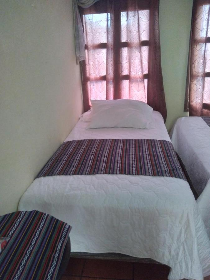 Hotel Acatenango Inn Antigua Bagian luar foto