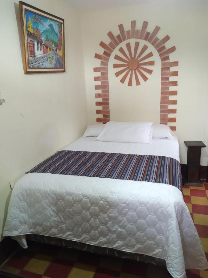 Hotel Acatenango Inn Antigua Bagian luar foto