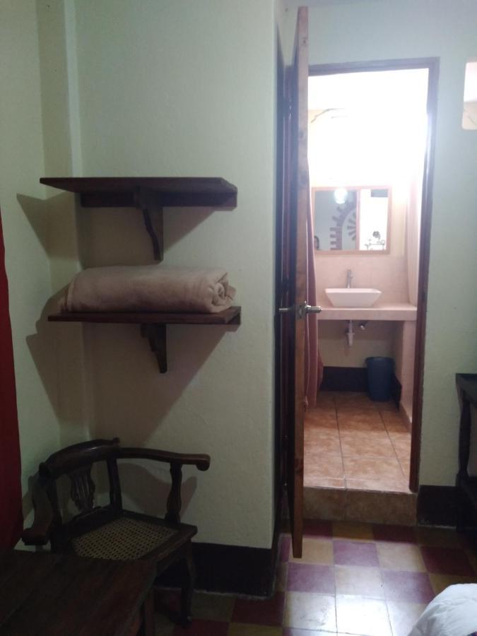 Hotel Acatenango Inn Antigua Bagian luar foto