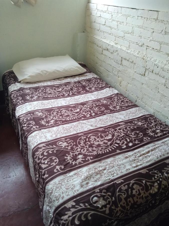 Hotel Acatenango Inn Antigua Bagian luar foto