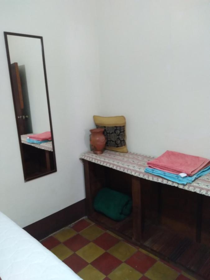 Hotel Acatenango Inn Antigua Bagian luar foto