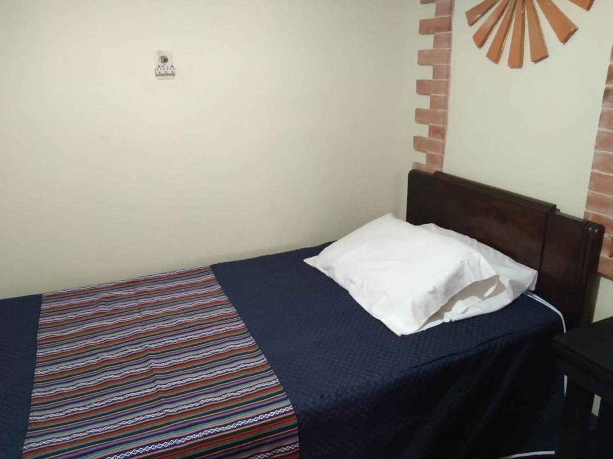 Hotel Acatenango Inn Antigua Bagian luar foto